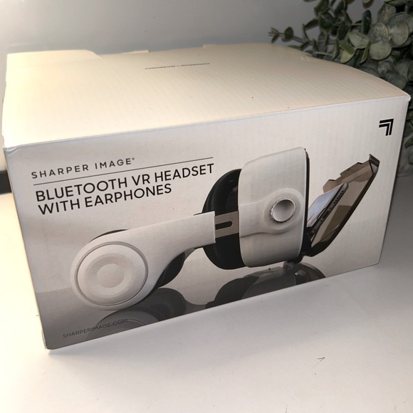 Sharper Image VR, AR & Accessories Nwt Sharper Image Bluetooth Vr